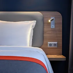 فندق Express - By Ihg