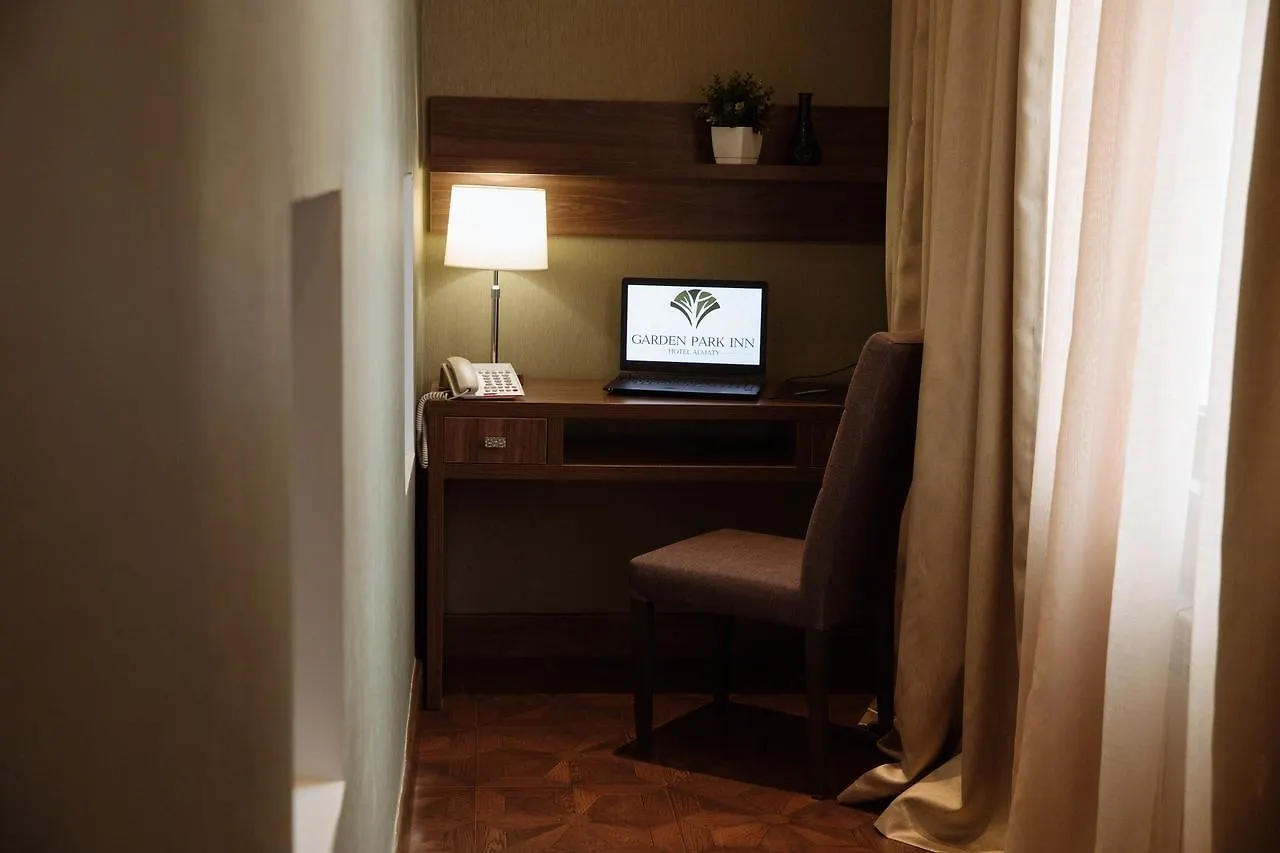 **** Szálloda Garden Park Inn Almati Kazahsztán